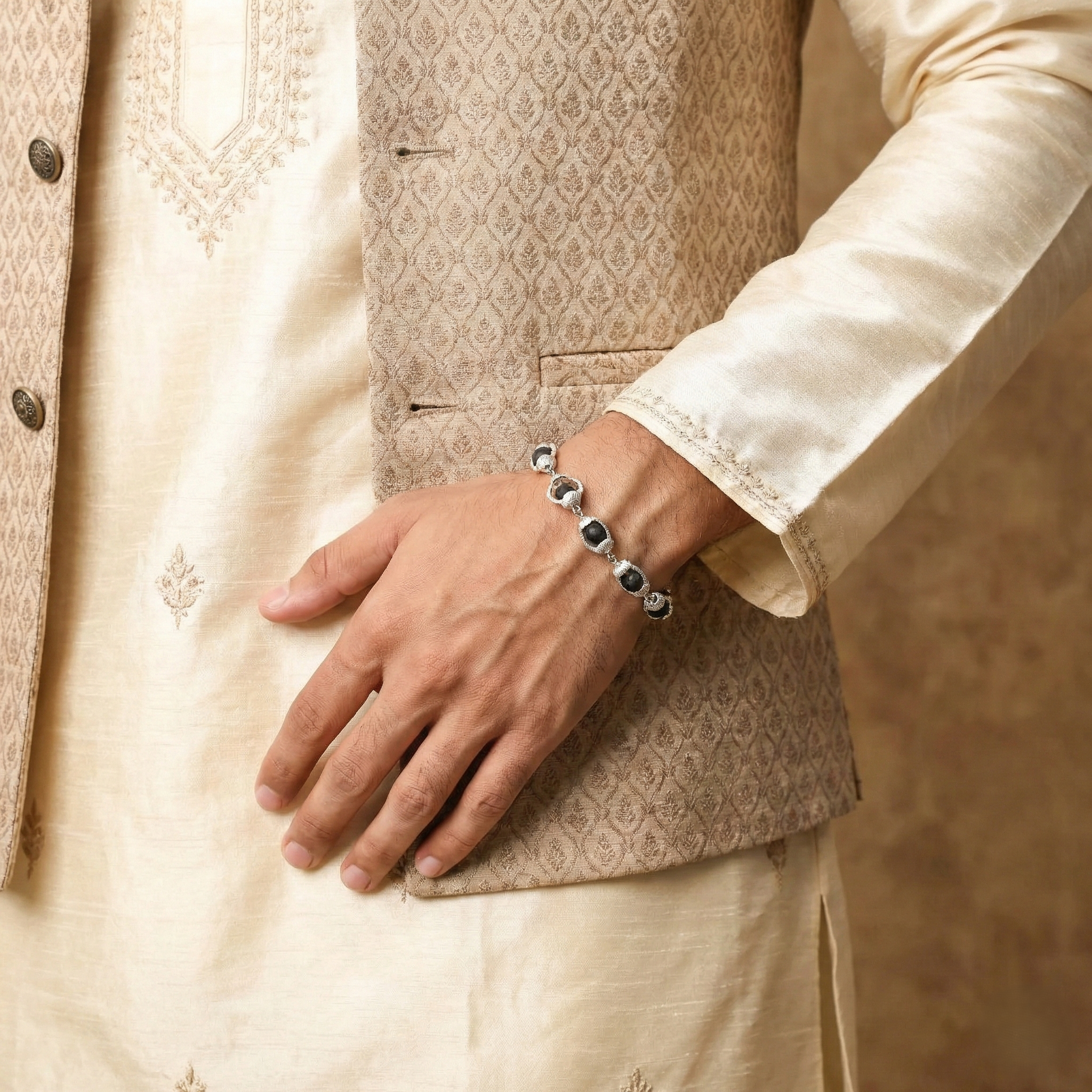 Premium Karungali Bracelet with Silver Caping