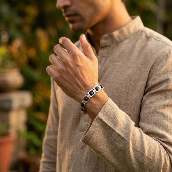 Karungali Metal Chain Bracelet